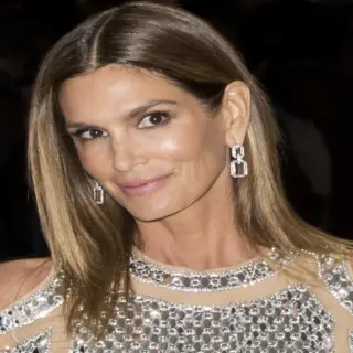 The Enduring Legacy of Cindy Crawford in Fashion and Beauty
