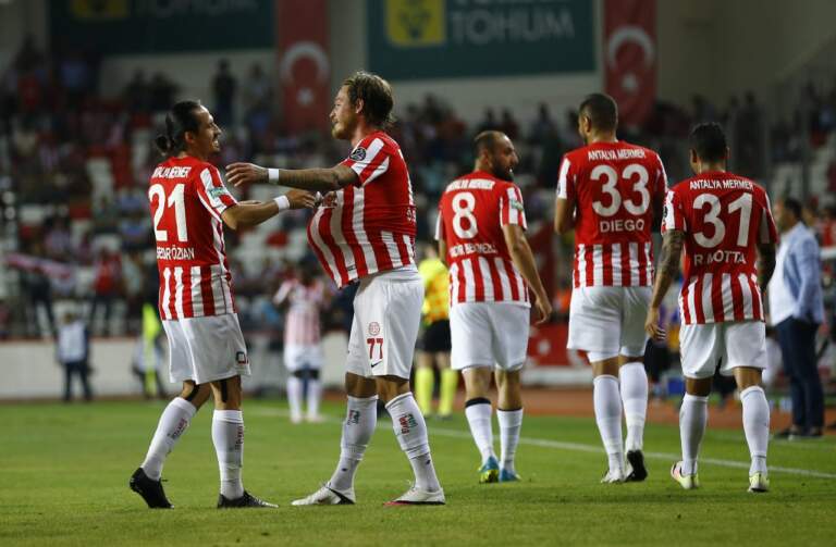 Antalyaspor vs Trabzonspor: A Clash of Turkish Football Titans