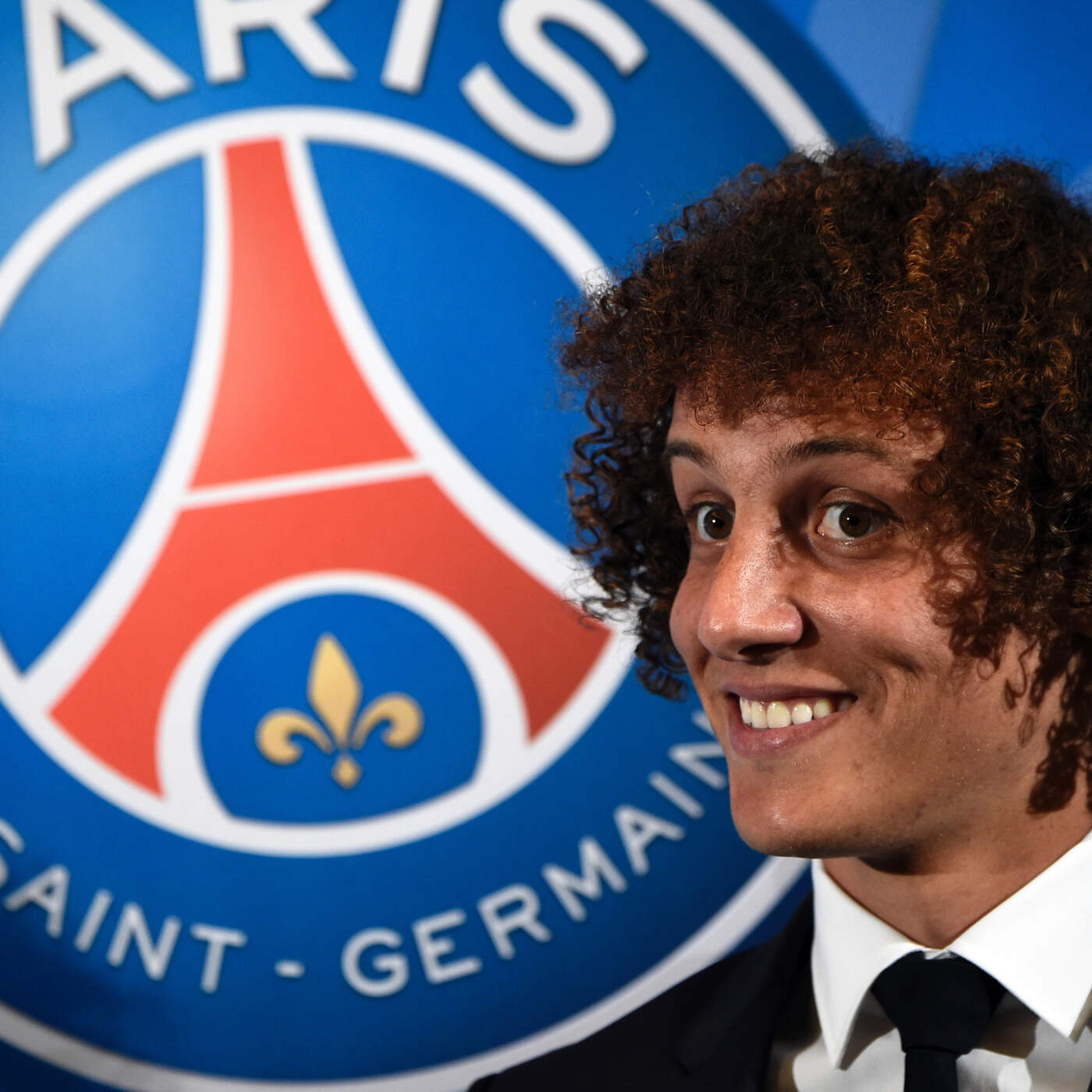 The Journey of David Luiz in Professional Football