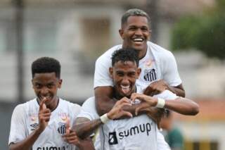 Guarani Faces Santos in Thrilling Brazilian Football Match