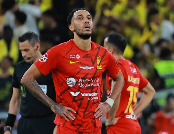 Aubameyang: Football player biography  
