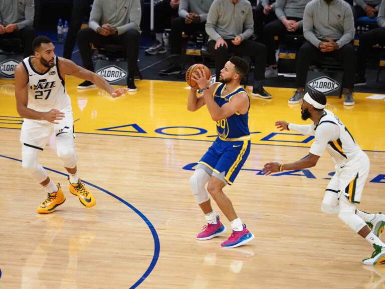Jazz vs Warriors: An Intriguing NBA Rivalry in 2023