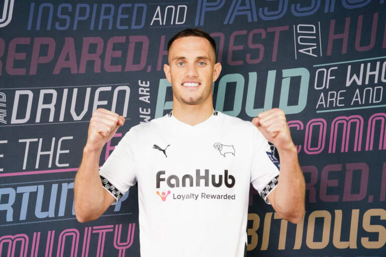 The Rise of Jerry Yates in Professional Football