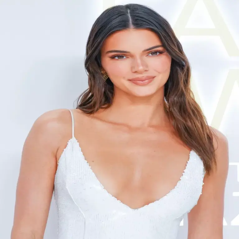 The Rise of Kendall Jenner: A Fashion Icon and Influencer