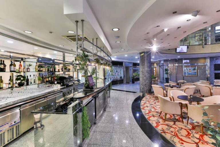 An Insight into Kings Park Hotel