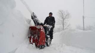New York Snow: Winter Weather Conditions and Impact