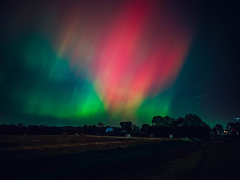 Witness the Northern Lights Tonight: A Guide to the Spectacle