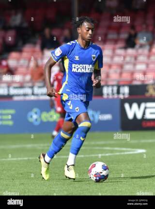 Paris Maghoma: A Rising Star in the World of Football