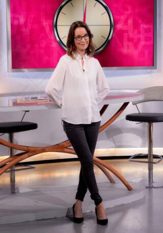 The Influence of Susie Dent on Language and Culture