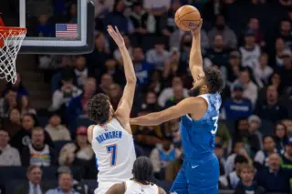 Timberwolves vs Thunder: A Competitive Clash in the NBA