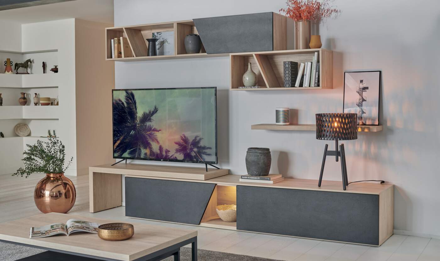 The Evolution of TV Technology: Current Trends and Future Insights