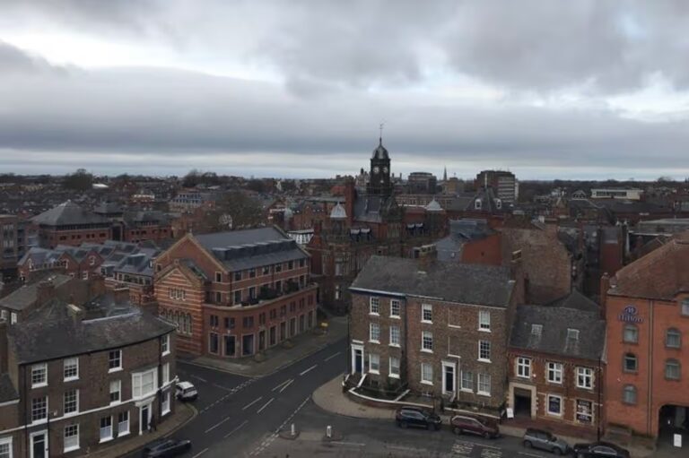 Current Weather in Leeds: October 2023 Updates