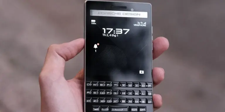What We Know About the New Craveabelles Blackberry Launch