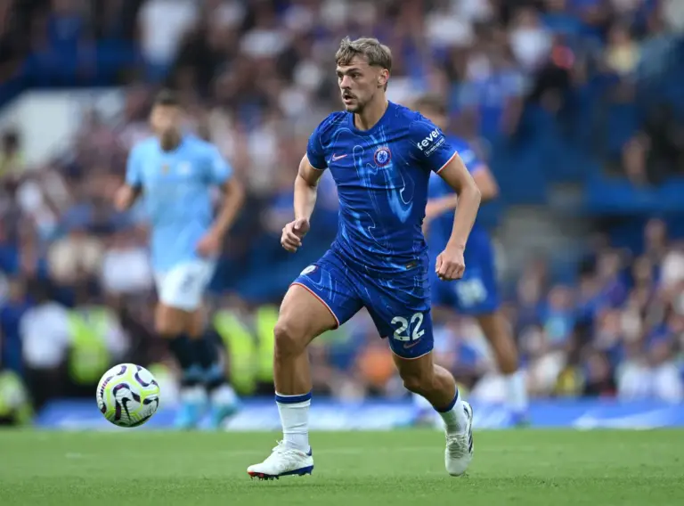 Kiernan Dewsbury-Hall’s Performance Highlights Everton’s Struggles in 1-0 Loss to Manchester United