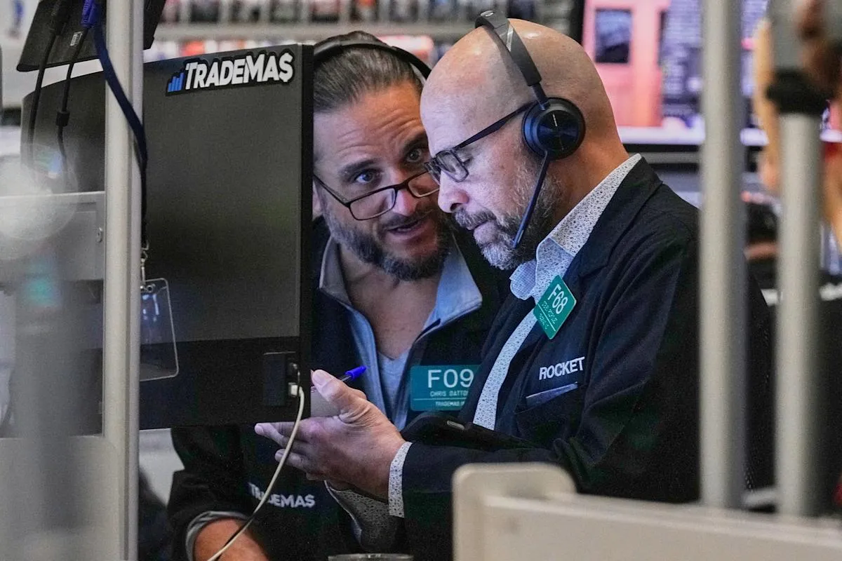 Dow Jones Faces Sharp Decline Amid Tariff Uncertainty and AI Disruption Fears