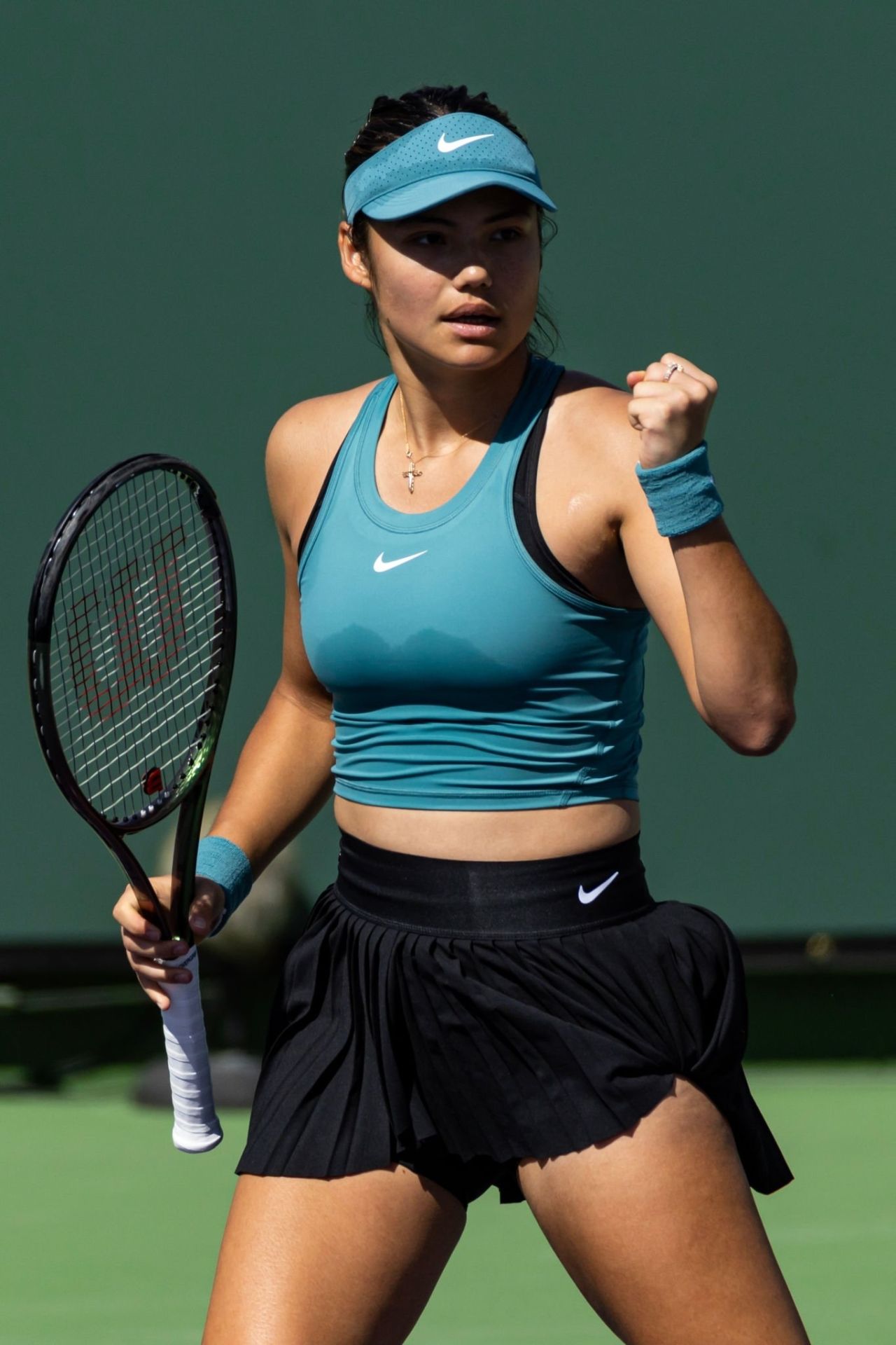 The Rise of Emma Raducanu: A Tennis Sensation