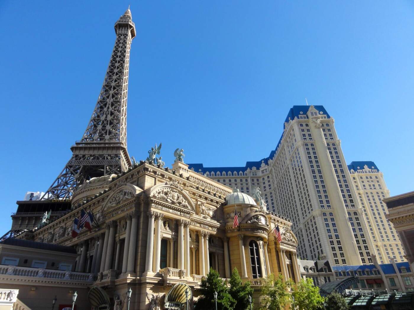 Finding Affordable Flights to Vegas: Your Complete Guide