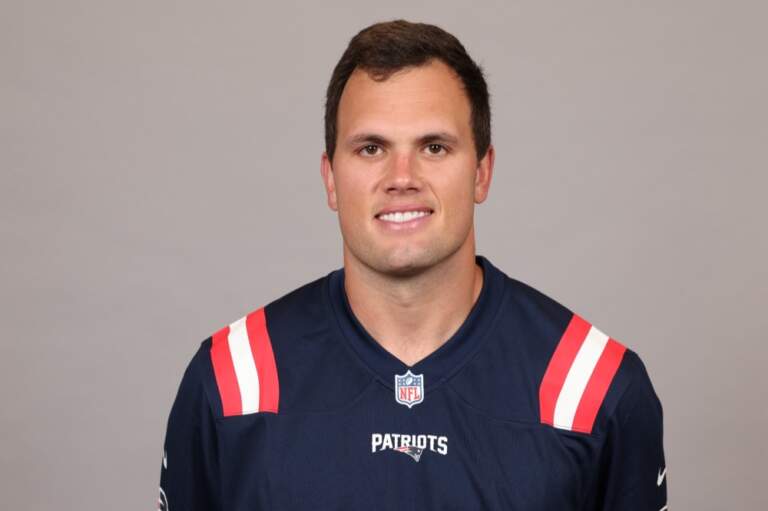 Latest Updates on Hunter Henry in the NFL