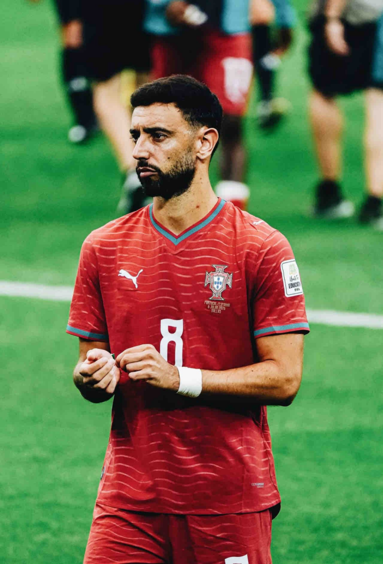 Bruno Fernandes: Football player biography 