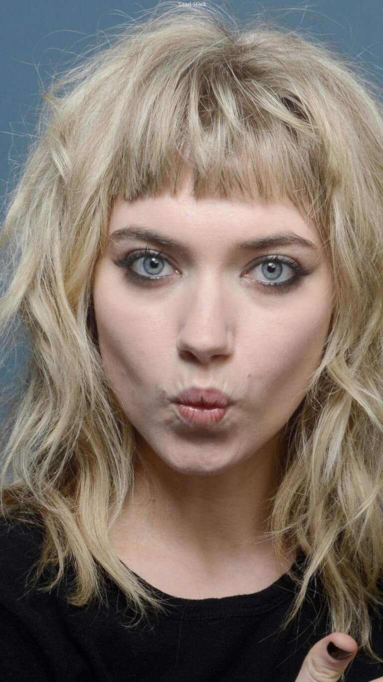 Imogen Poots: The Rising Star Capturing Hollywood’s Attention