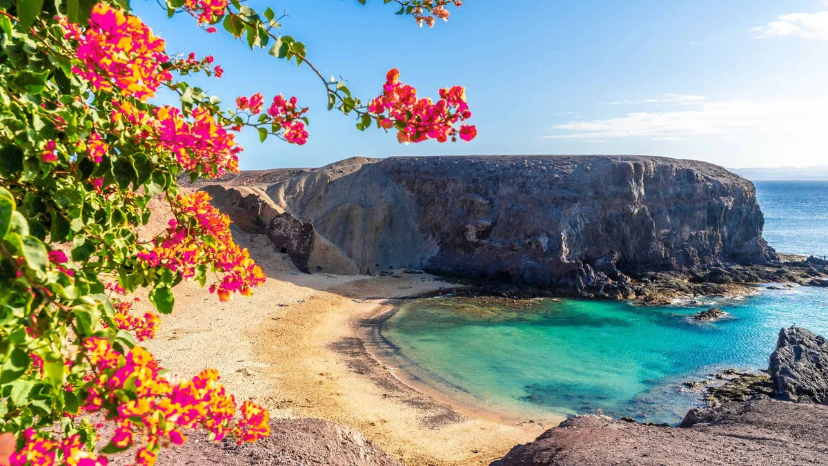 Lanzarote Weather: Yellow Alerts Issued for Wind and High Seas