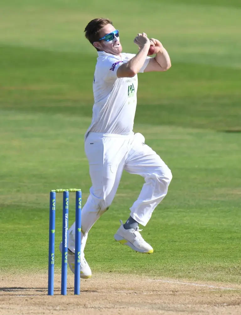 Liam Dawson Leads England to Victory in T20 World Cup Against Pakistan