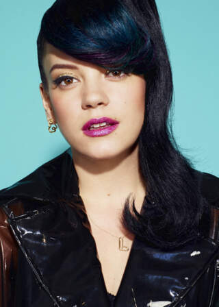 The Rise and Impact of Lily Allen in Modern Music