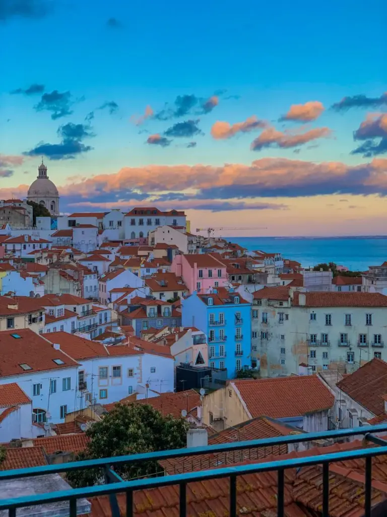 Why Introducing a New Week Off for Schools Could Benefit Families Traveling to Lisbon