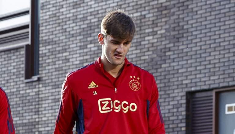 Lorenzo Lucca: The Future of Football