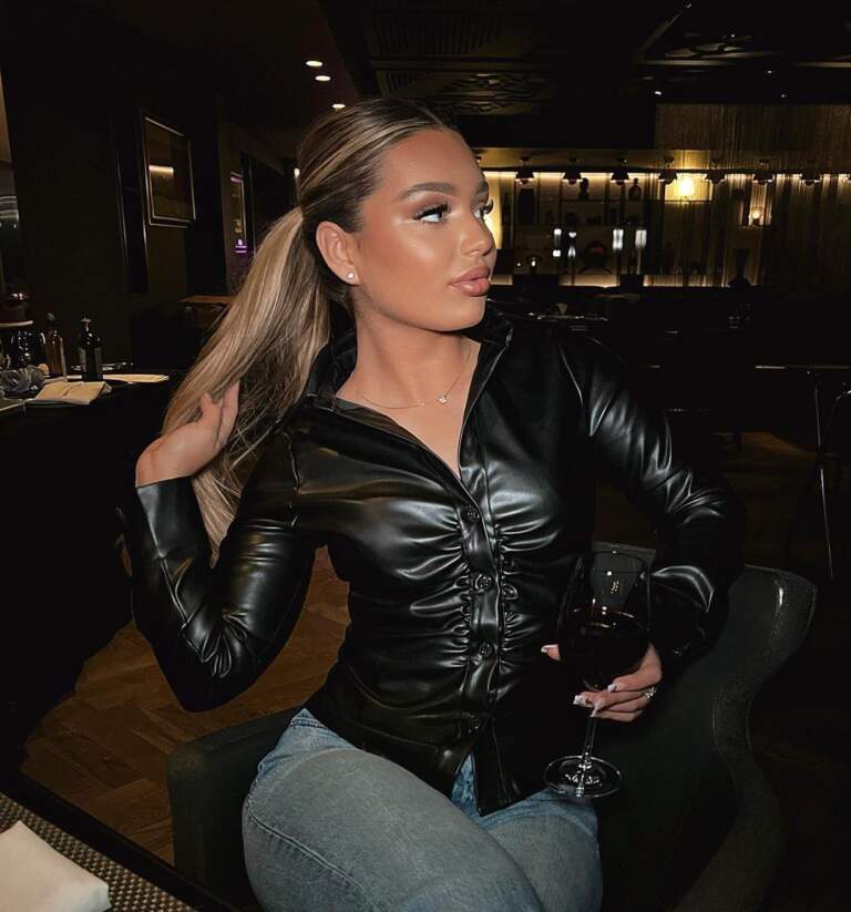 The Rise of Lucinda Strafford: From Reality TV to Social Media Icon