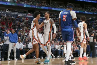 Pelicans vs Warriors: Golden State Seeks Back-to-Back Wins Against Struggling New Orleans