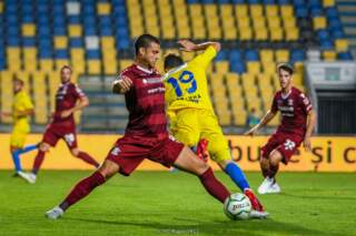 The Rivalry of Rapid Bucureşti and Petrolul: A Football Legacy