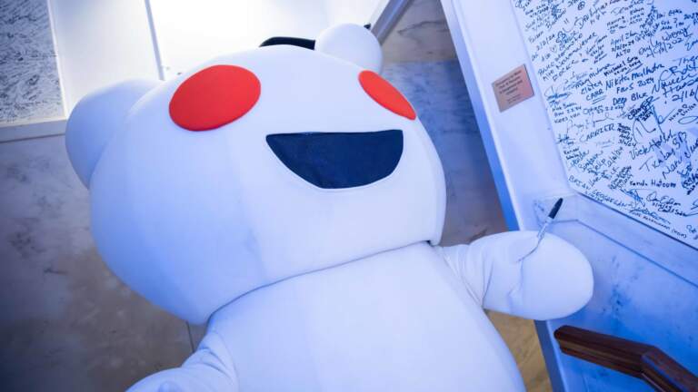 Understanding the Role of Reddit in Modern Online Culture