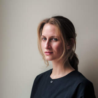 Zoe Hitzig: An Emerging Talent in Contemporary Art