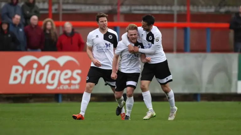 Aldershot Town vs Boreham Wood: Match Update