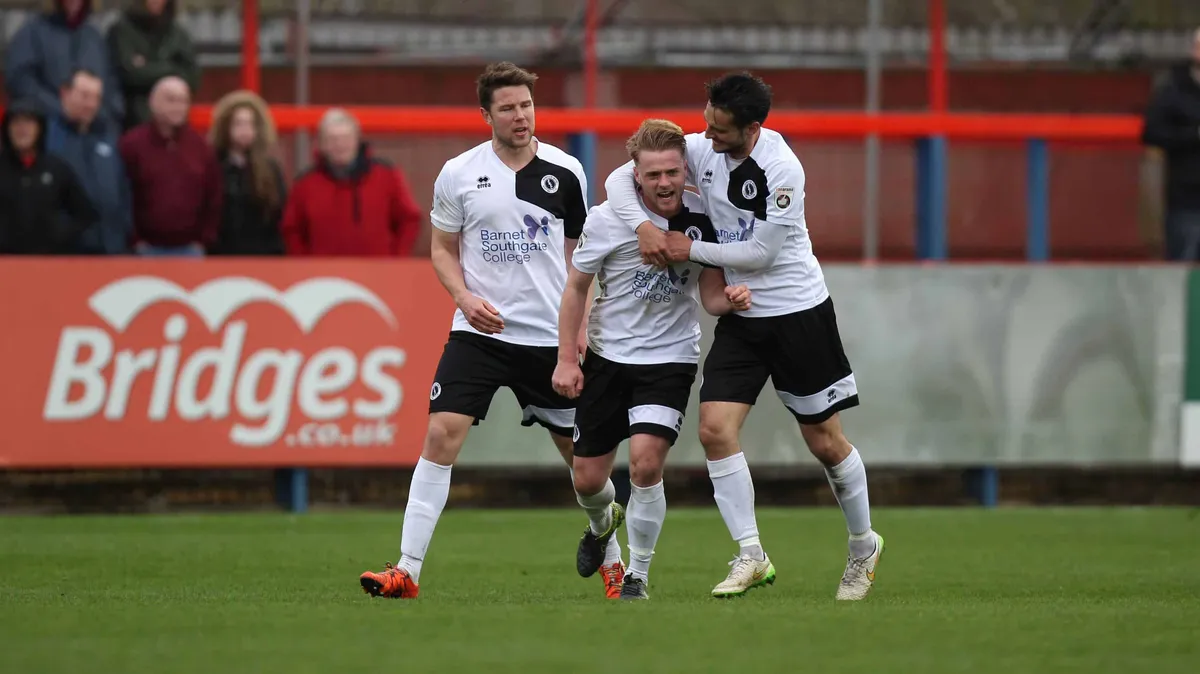Aldershot Town vs Boreham Wood: Match Update