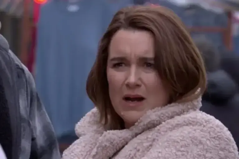 Alice haig returns to EastEnders as Vicki Fowler