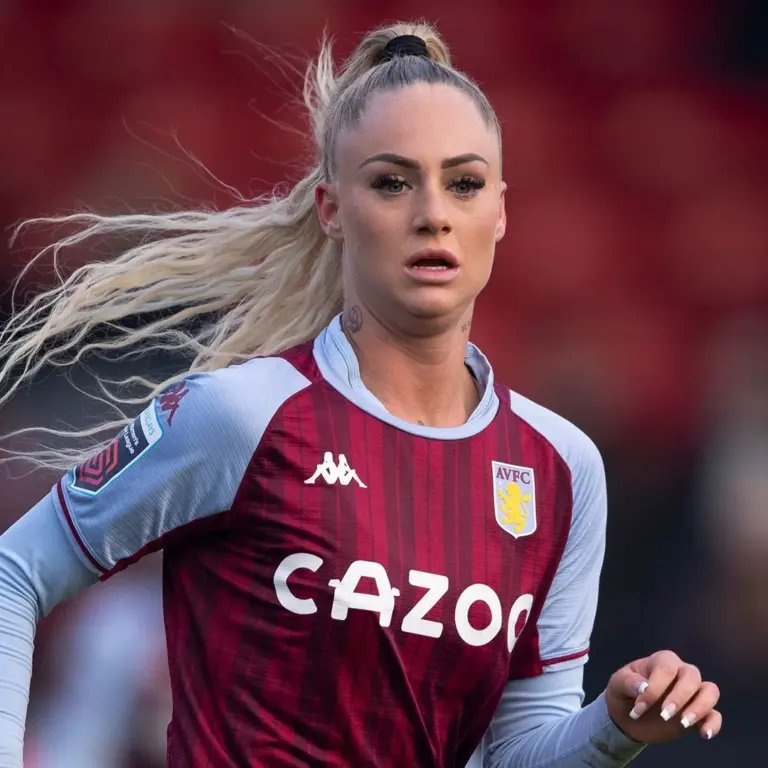 Alisha lehmann: Leicester City Welcomes : The Striker with a Social Media Following