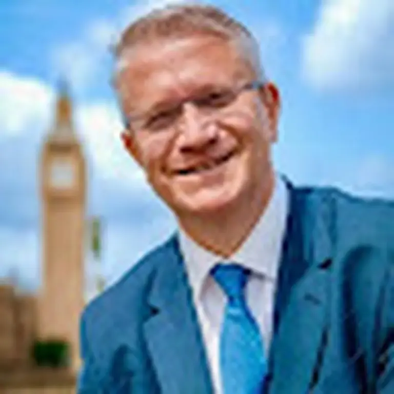 Andrew rosindell: Romford’s  Defects to Reform UK Amid Legal Turmoil