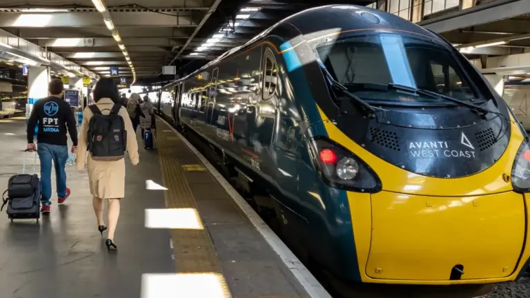 Avanti West Coast Advises Against Travel Amid Glasgow Central Station Closure