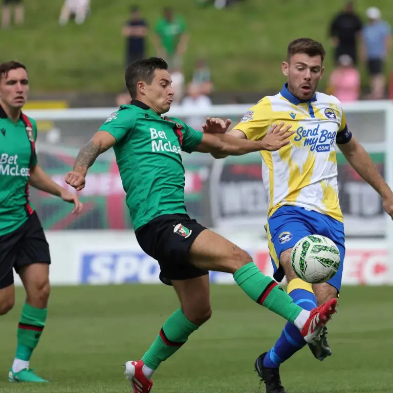 Bangor vs glentoran f.c.