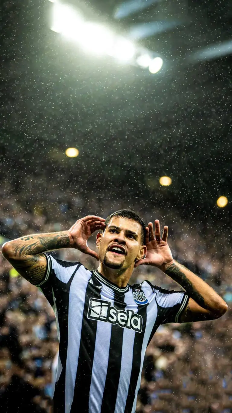 Bruno Guimarães Transfer Speculation Heats Up Amid Manchester United Interest