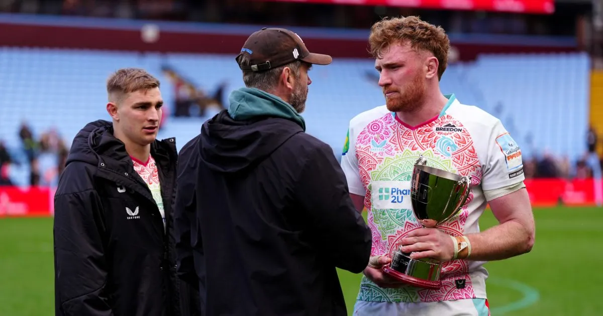 Geoff Parling Involved in Heated Exchange at Villa Park