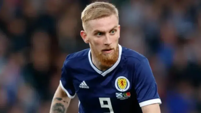 Gordon Strachan Advocates for Oli McBurnie’s Recall to Scotland National Team