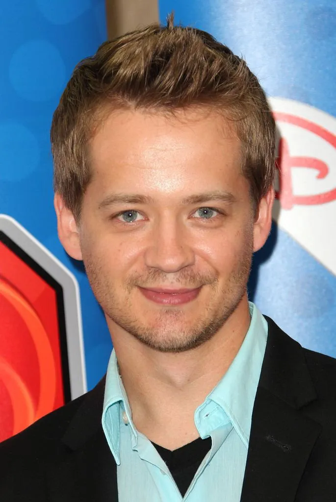 Jason Earles Celebrates 20 Years Since Hannah Montana First Aired