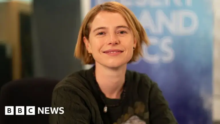 Jessie buckley