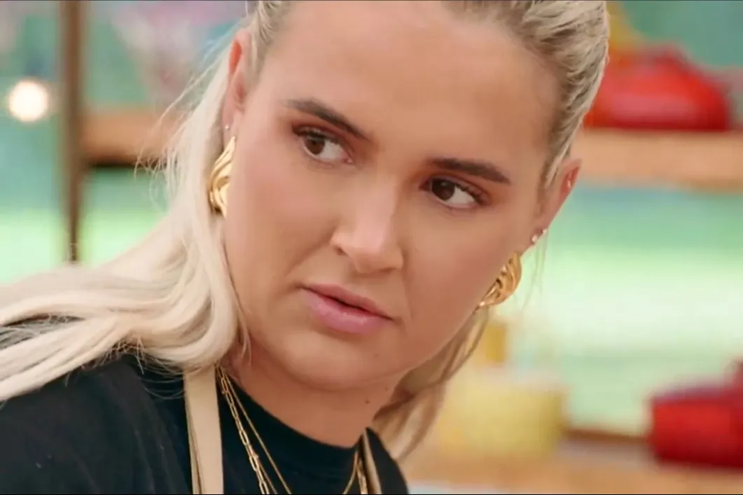 JoJo Siwa Shines on Channel 4’s Great Celebrity Bake Off
