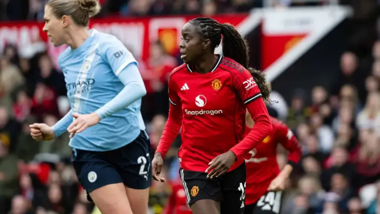 Man utd vs man city: Manchester United vs Manchester City: A Derby to Remember