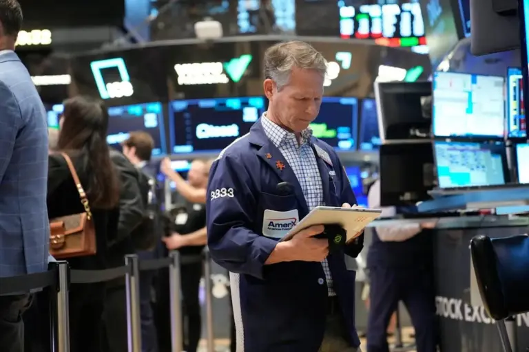 Nikkei 225 Plummets Amid Oil Price Surge and Middle East Tensions