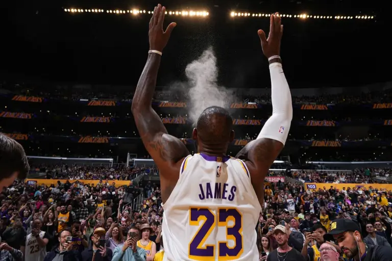 Pacers vs Lakers: A Thrilling Matchup in Indianapolis